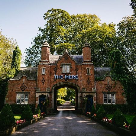 The Mere Golf Resort & Spa Exterior photo