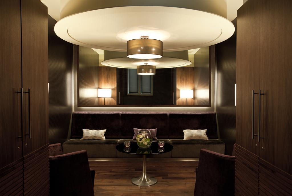 The Mere Golf Resort & Spa Interior photo